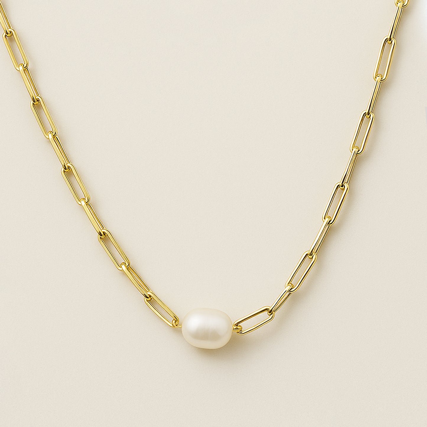 Flat Chain Pearl Necklace