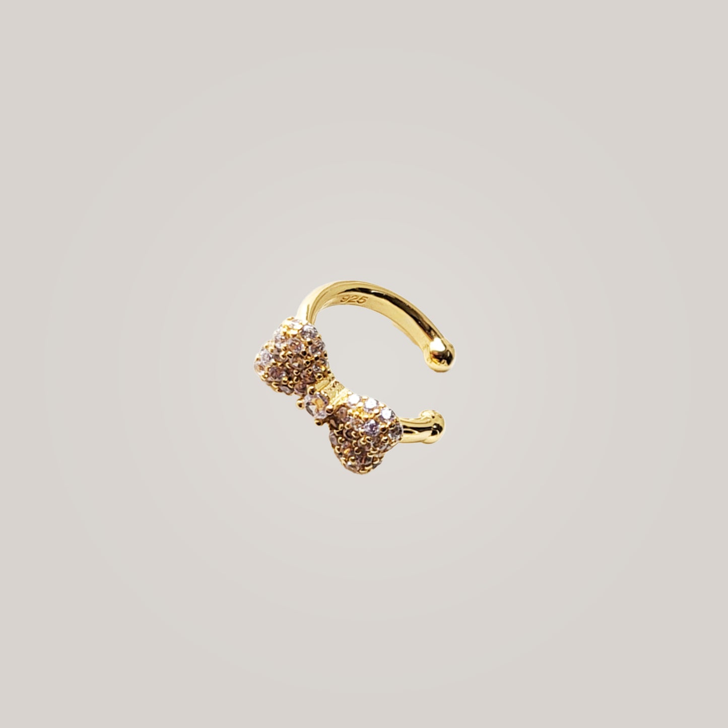 Ribbon Glow Ear Cuff