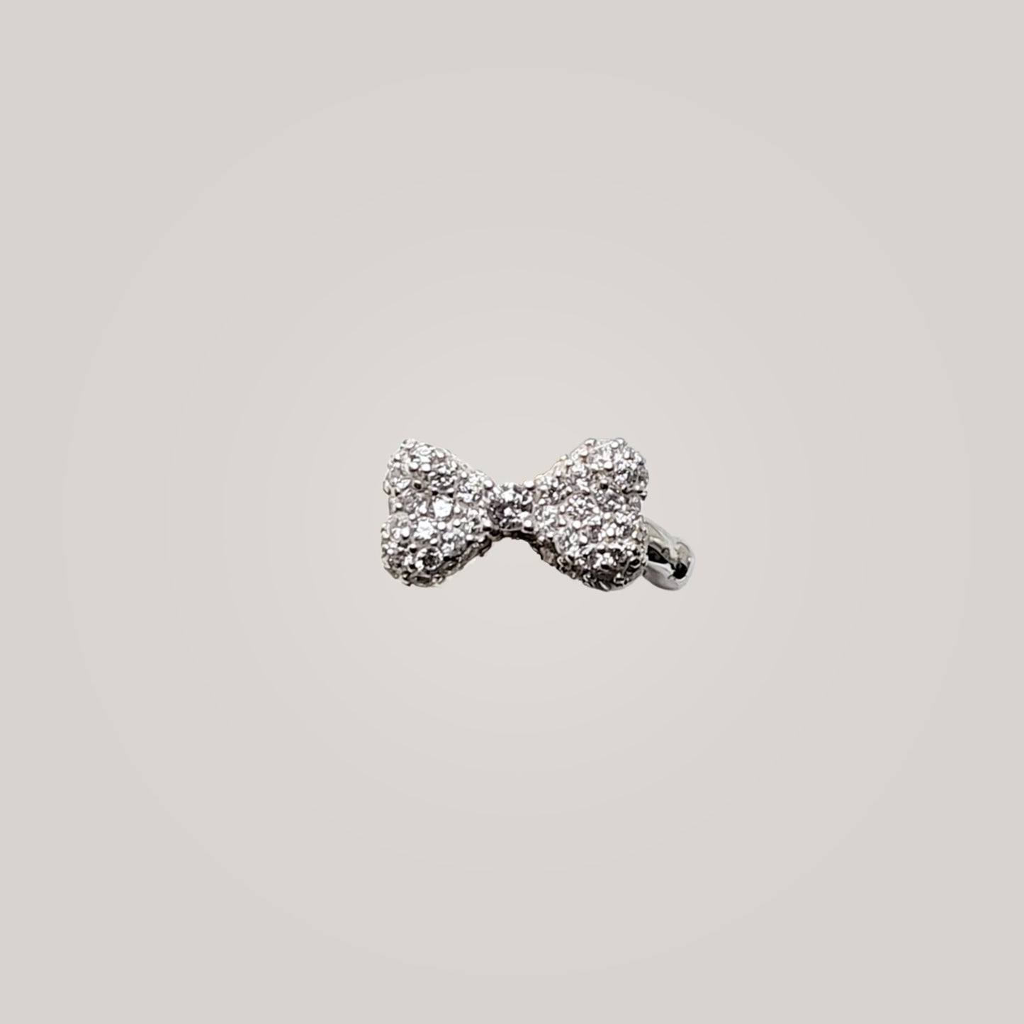 Ribbon Glow Ear Cuff