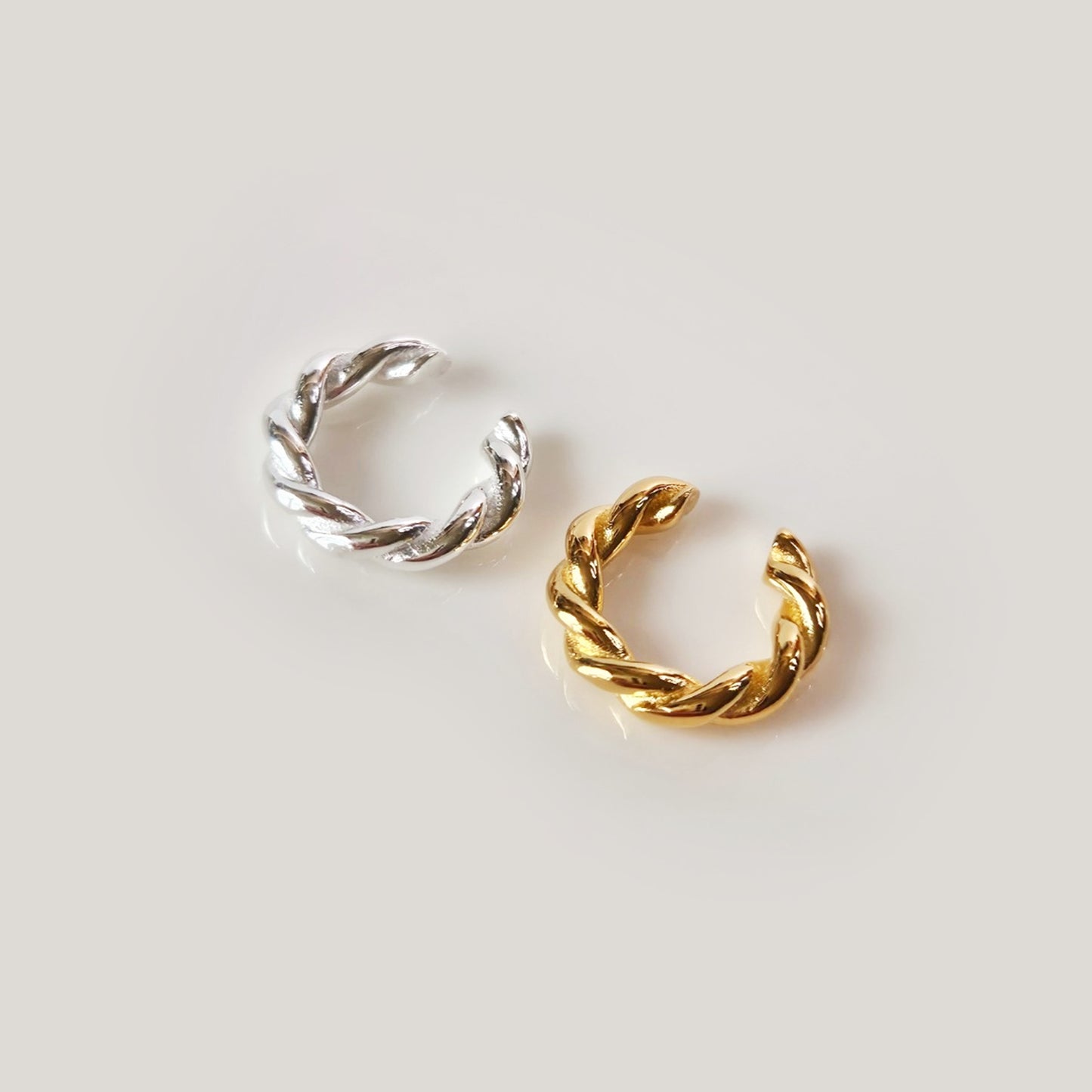 Twist Ear Cuff