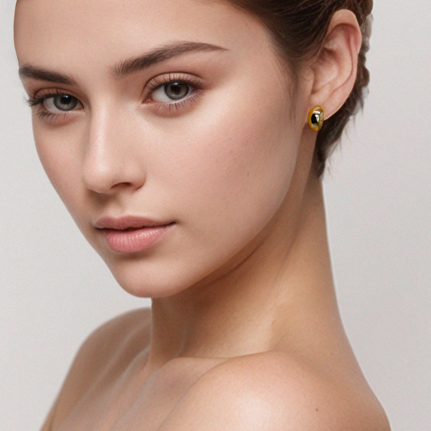 Pod Studs Earrings
