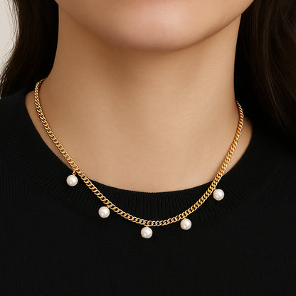 Luxe Chain Pearl Station necklace