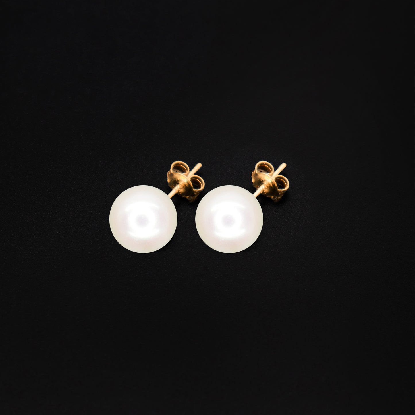Pearl Oversized Studs
